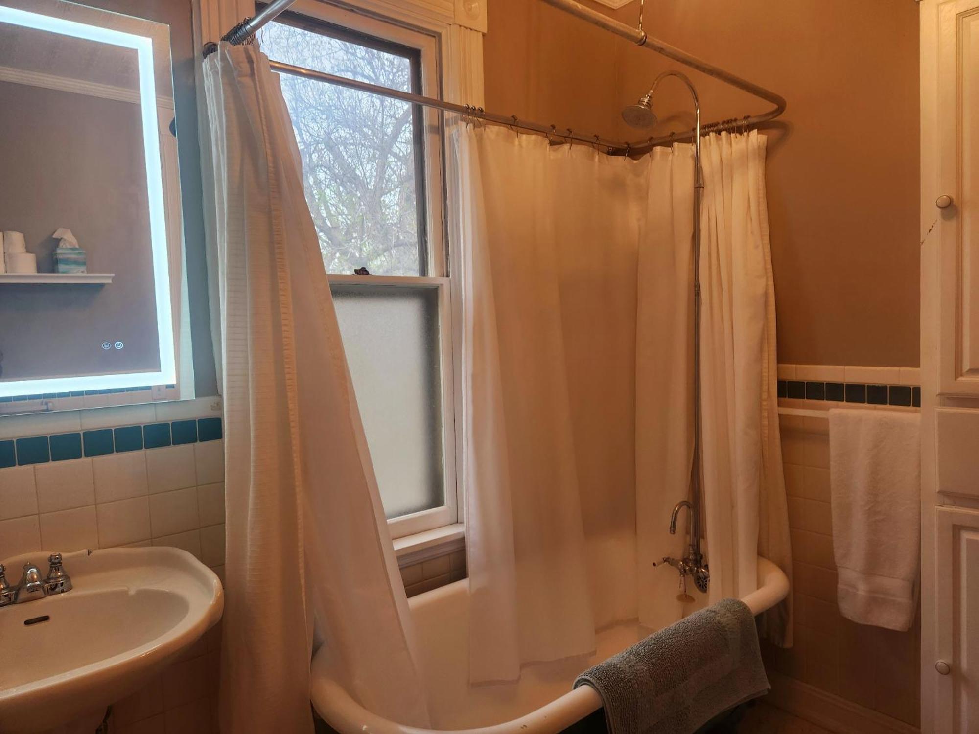 Downen House Bed & Breakfast Pueblo Zimmer foto